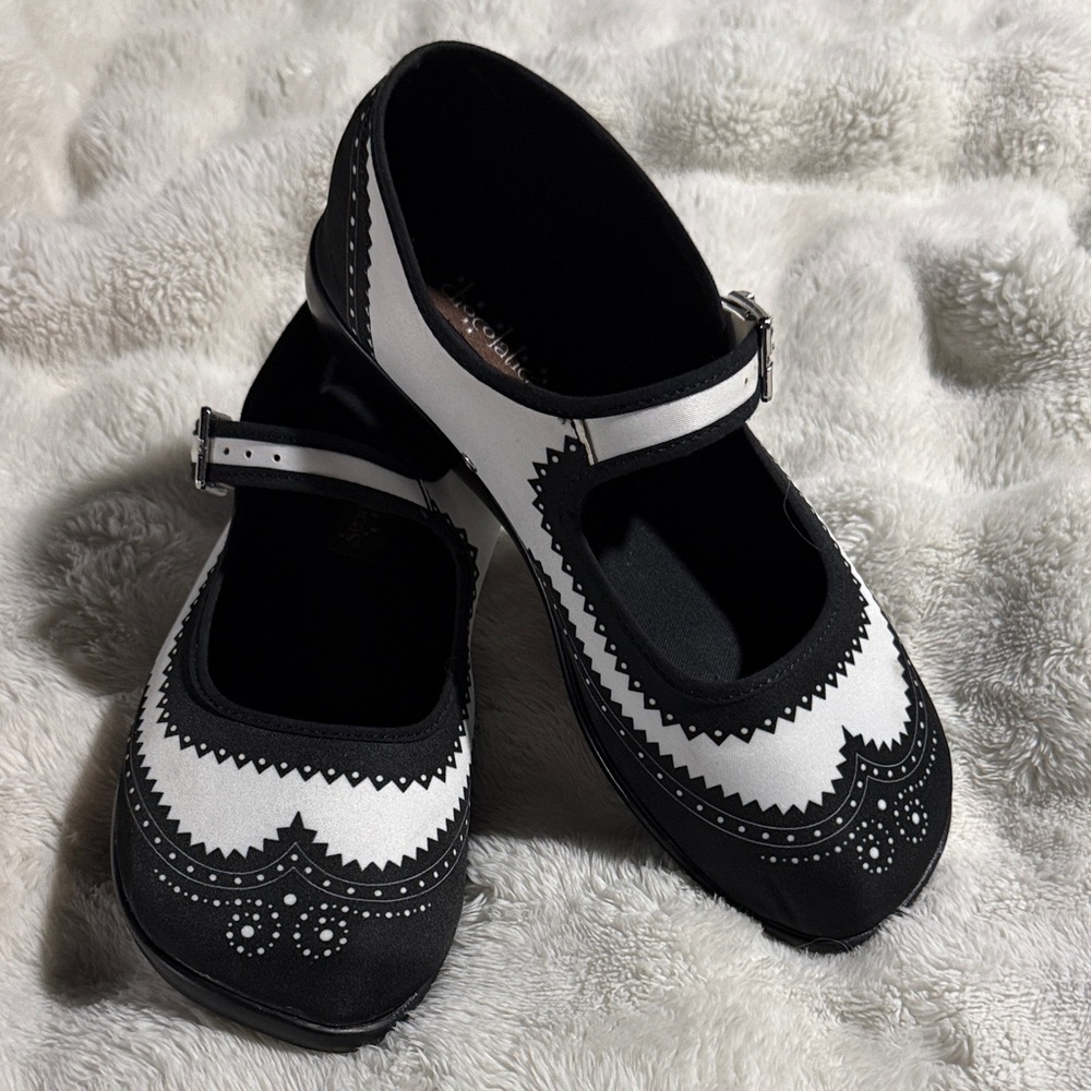 Hot Chocolate Black and White Mary Jane Flats - Picture 3 of 6